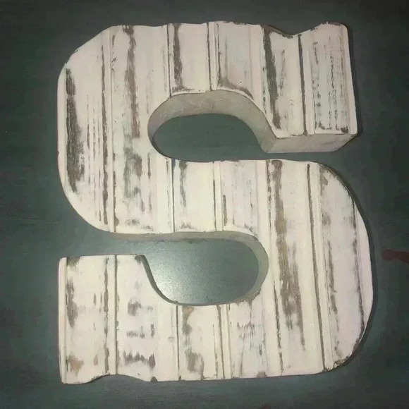 Bundle of 3 “S” Accent Decor - Picture 3 of 4